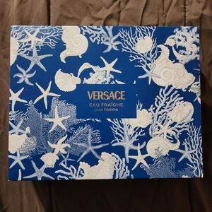 Versace Eau Fraîche Gift Set in Blue and White